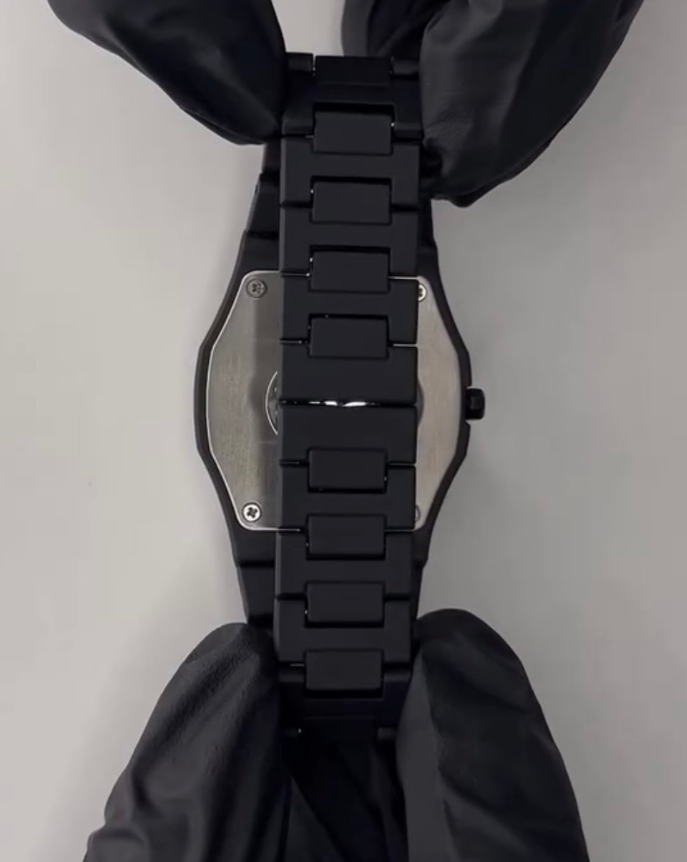 Full Black Aura Quartz Watch with box