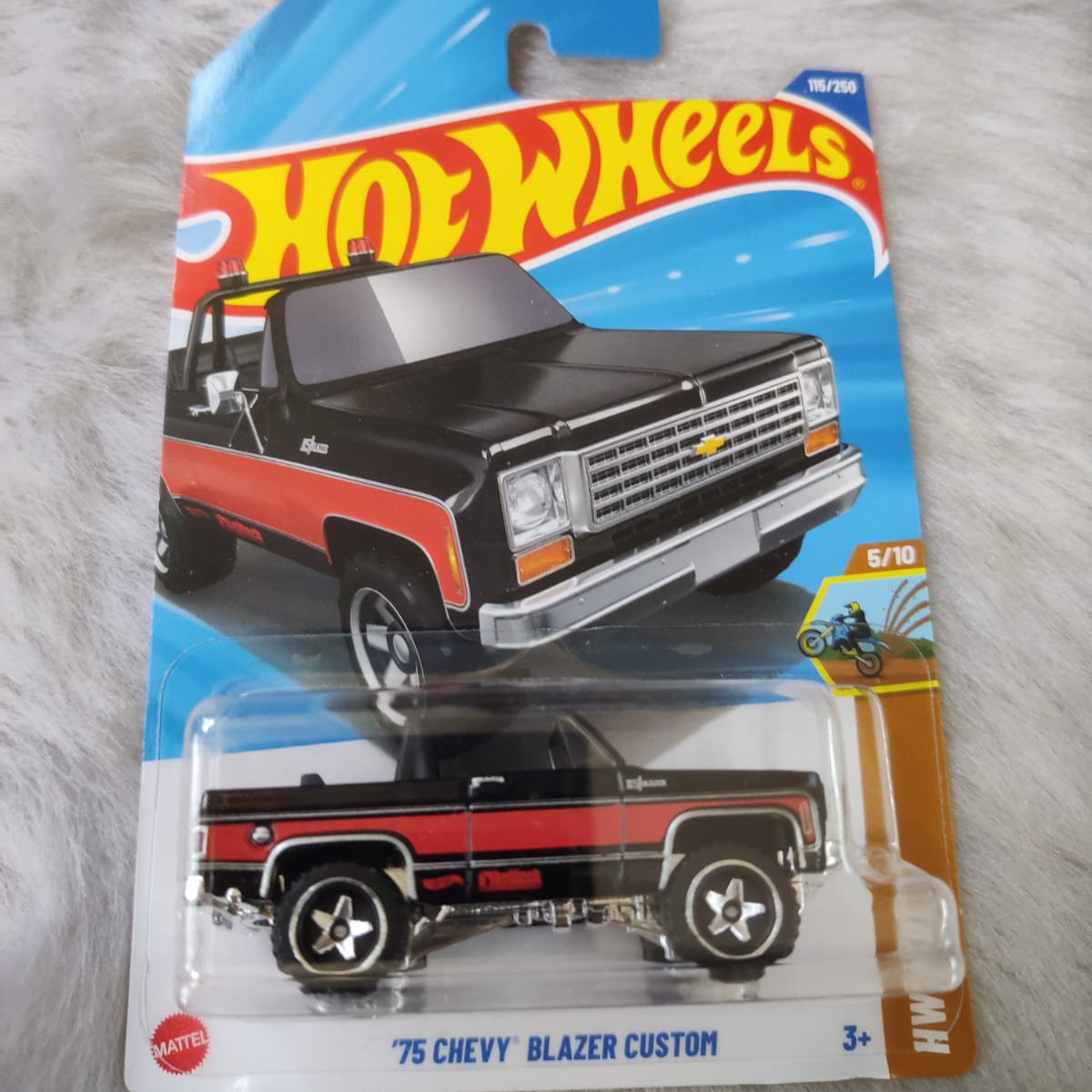 Hot Wheels Imported '75 Chevy Blazer Custom Vehicle Exclusive Collection