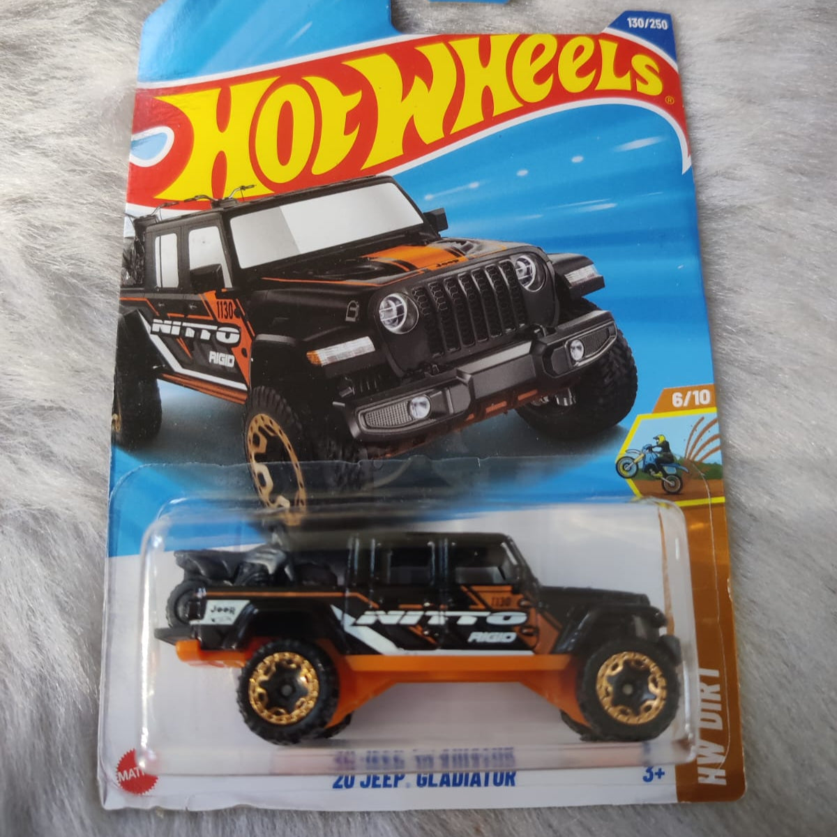 Hot Wheels Imported 20 Jeep Gladiator Vehicle Exclusive Collection
