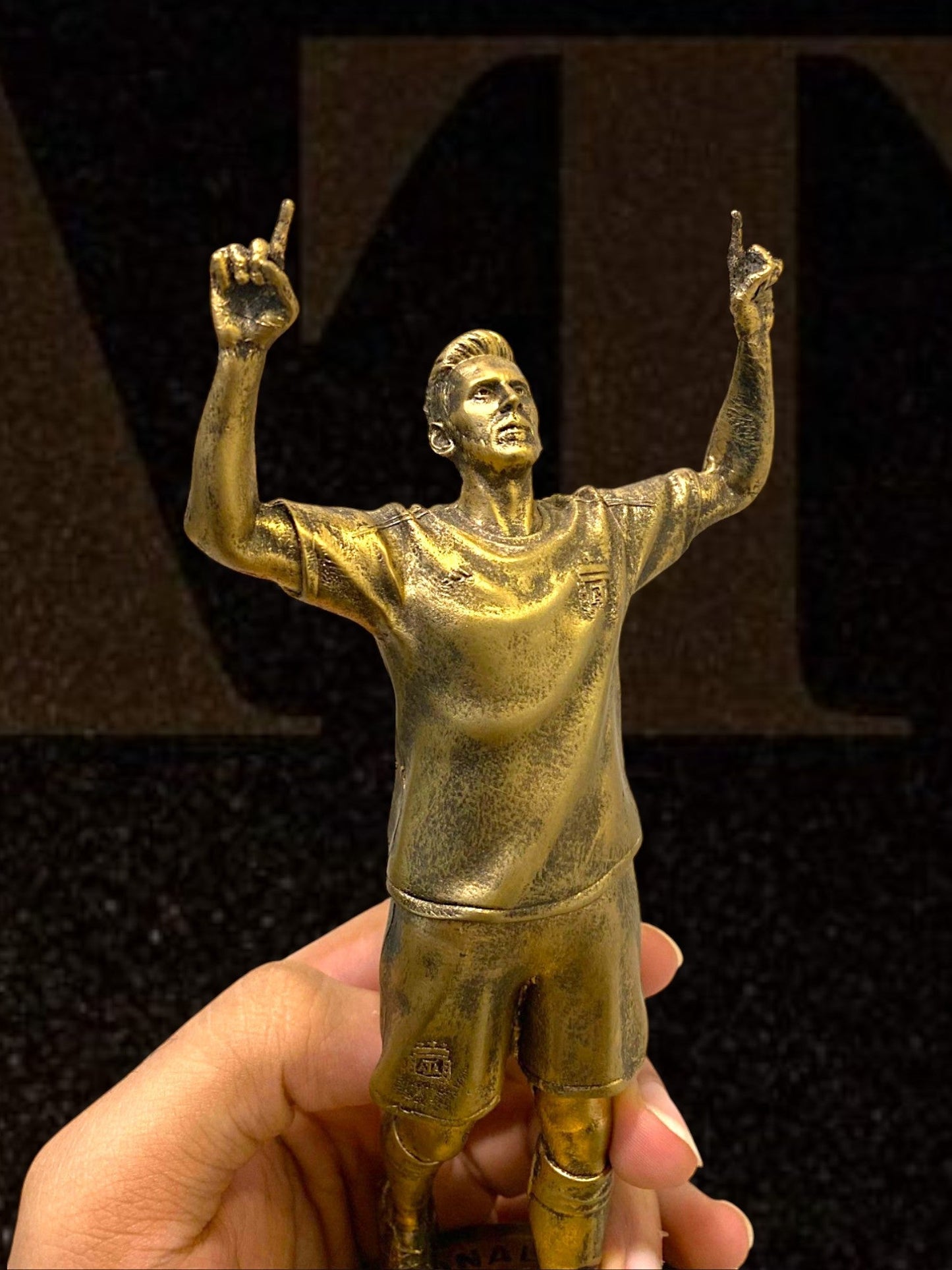 Lionel MESSI Statue