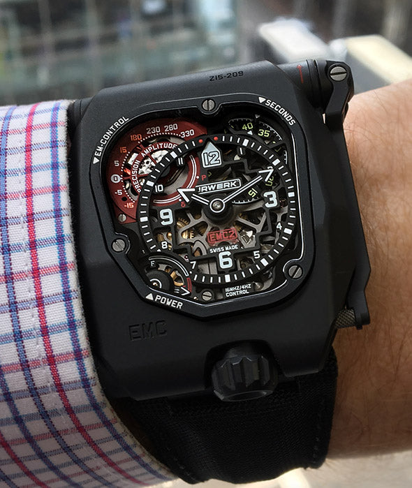 Urwerk EMC Time Hunter X-Ray