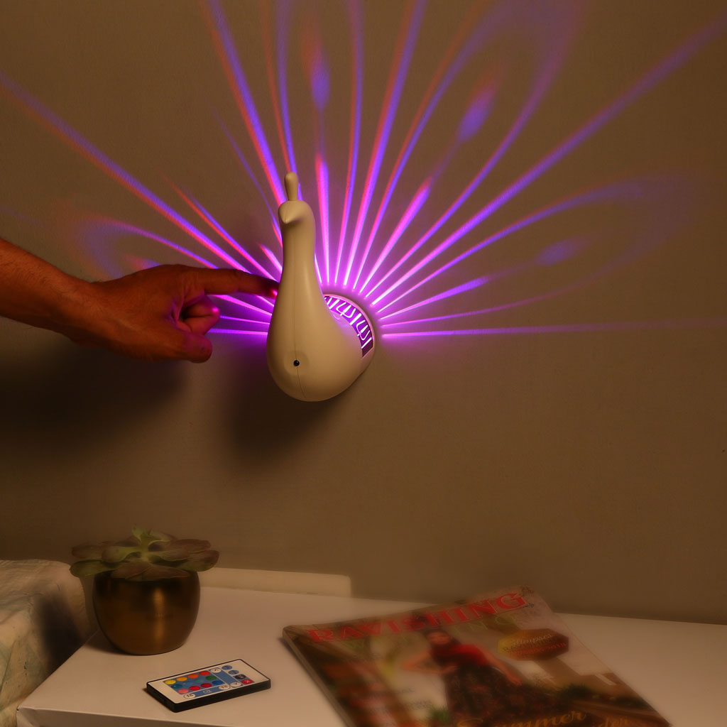 Luma Peacock LED Wall Light