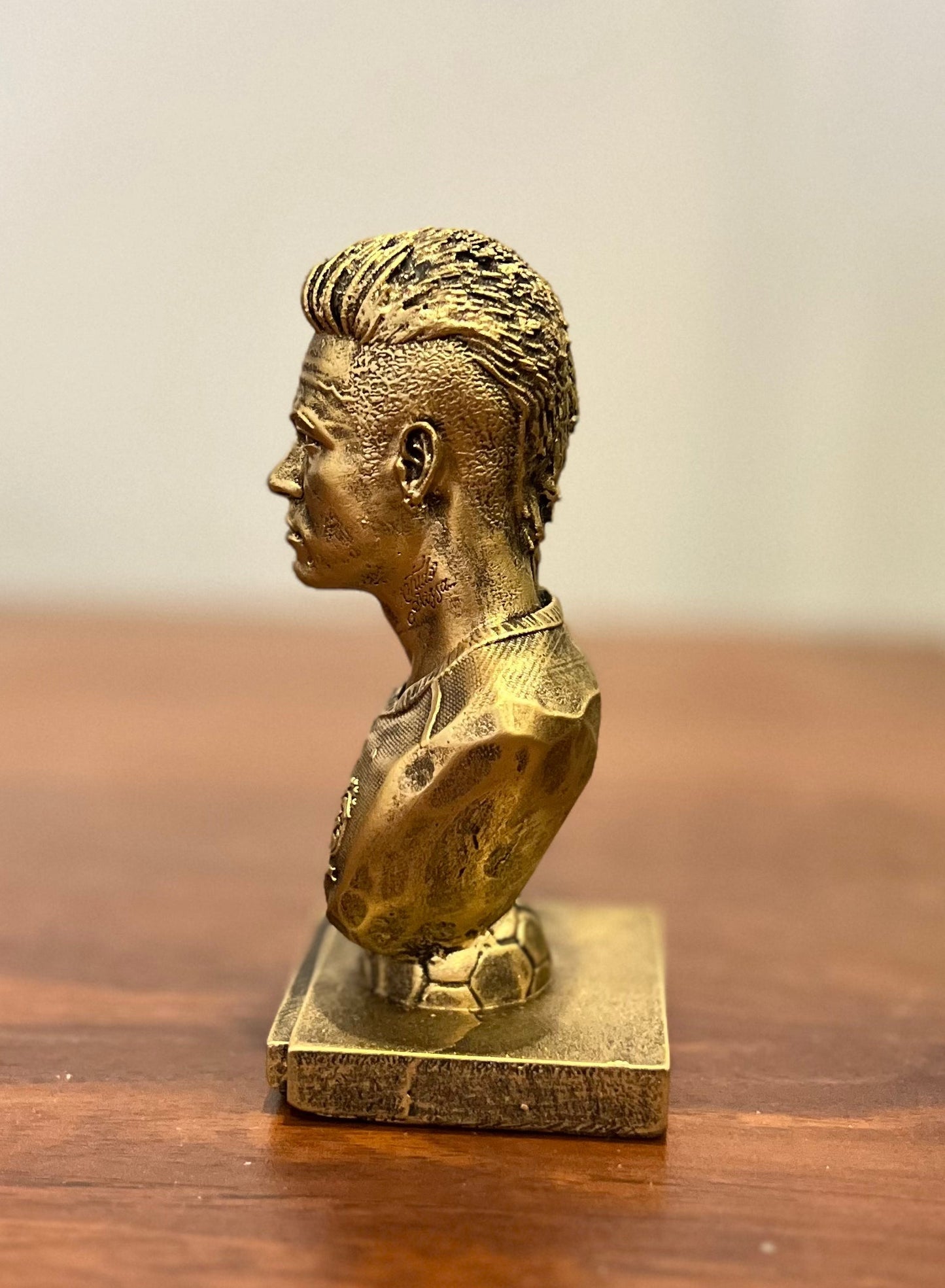 Neymar Jr Statue