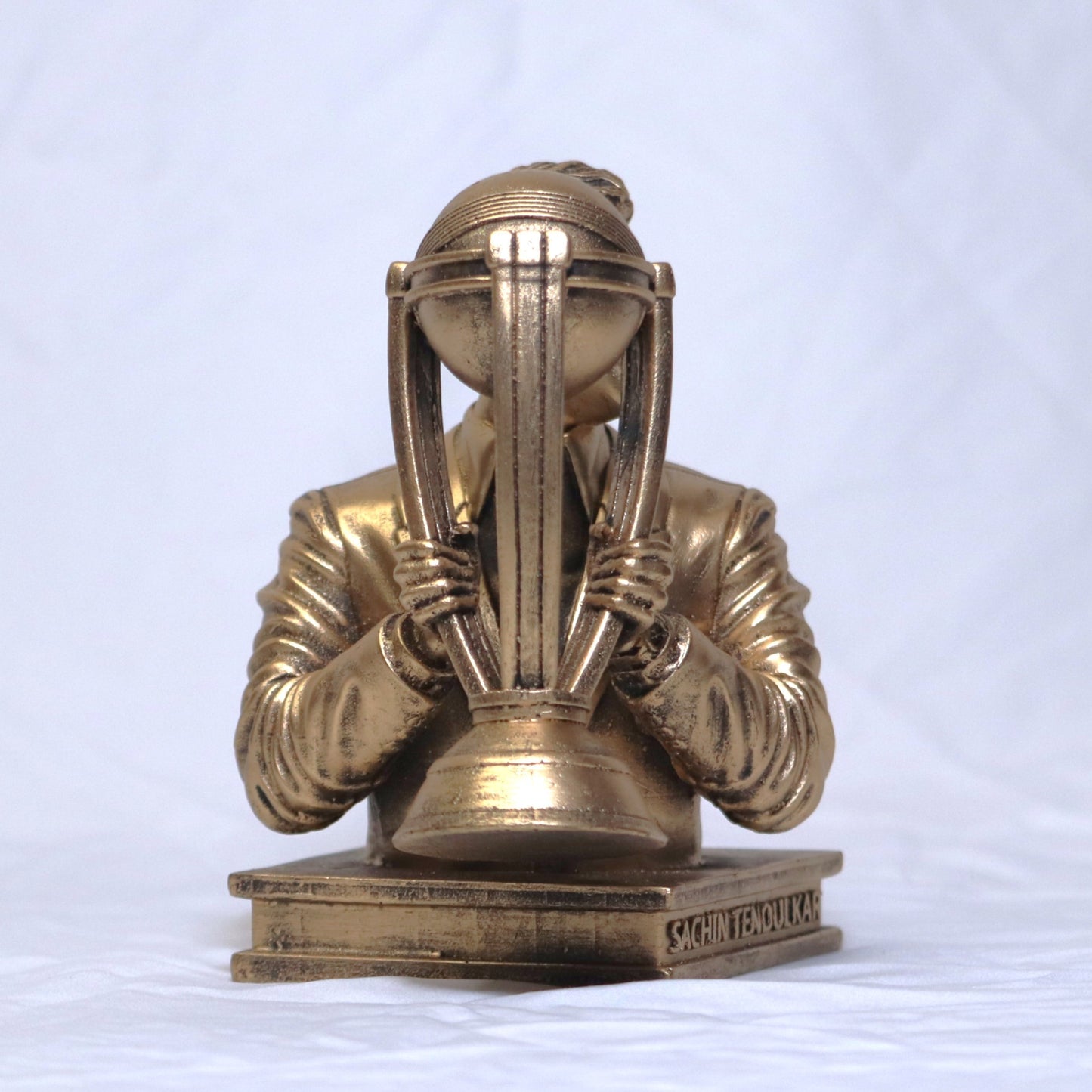 SACHIN Tendulkar Statue