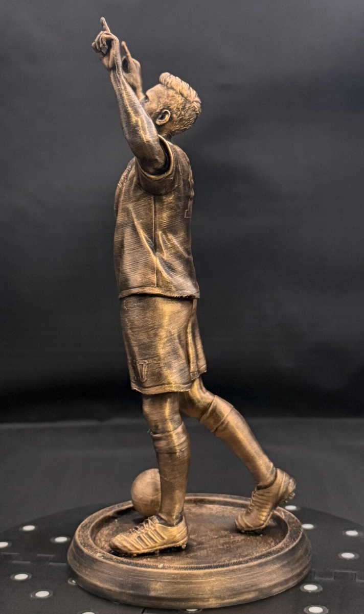 Lionel MESSI Statue