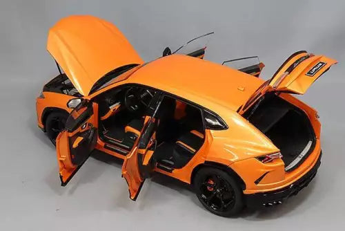 1/18 LAMBORGHINI URUS ORANGE BOREALES / ORANGE PEARL Model Car